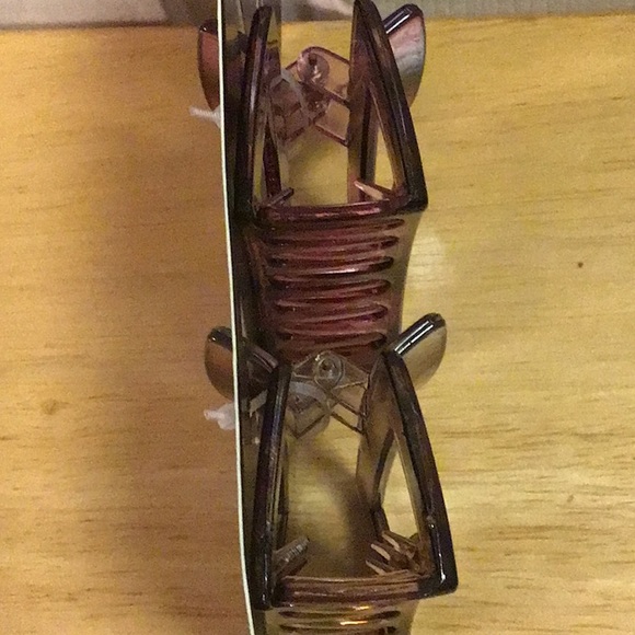 bebe Large Hair Clips - Picture 7 of 10